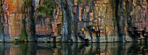 Palisades State Park, SD Quartzite Cliff Wall